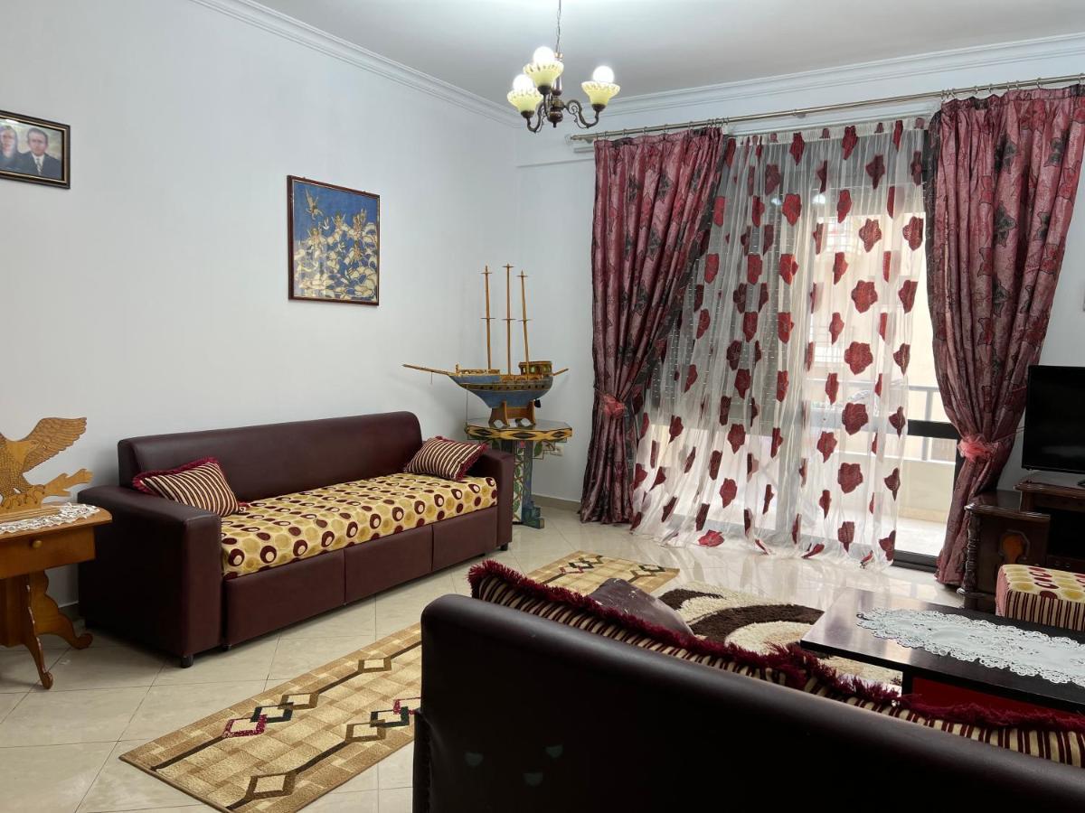 Entire Apartment Castle View Berat Bagian luar foto